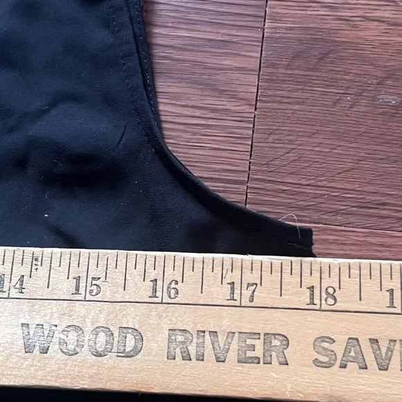 Who What Wear Black Top with White Trim - Picture 8 of 11